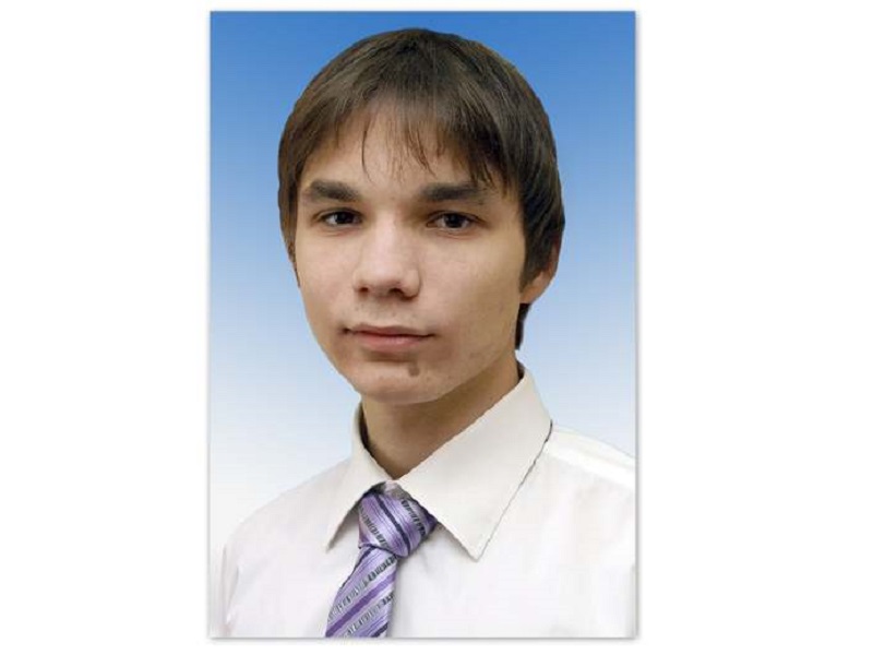 Алексей Сурдяев – выпускник 2012 г..